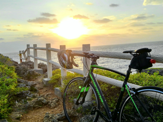 宮古島の初日の出とロードバイク